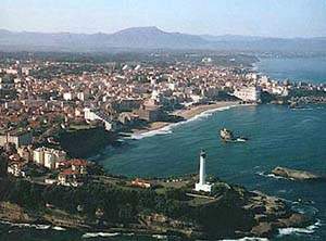 Vue de Biarritz, le Phare et la Grande Plage